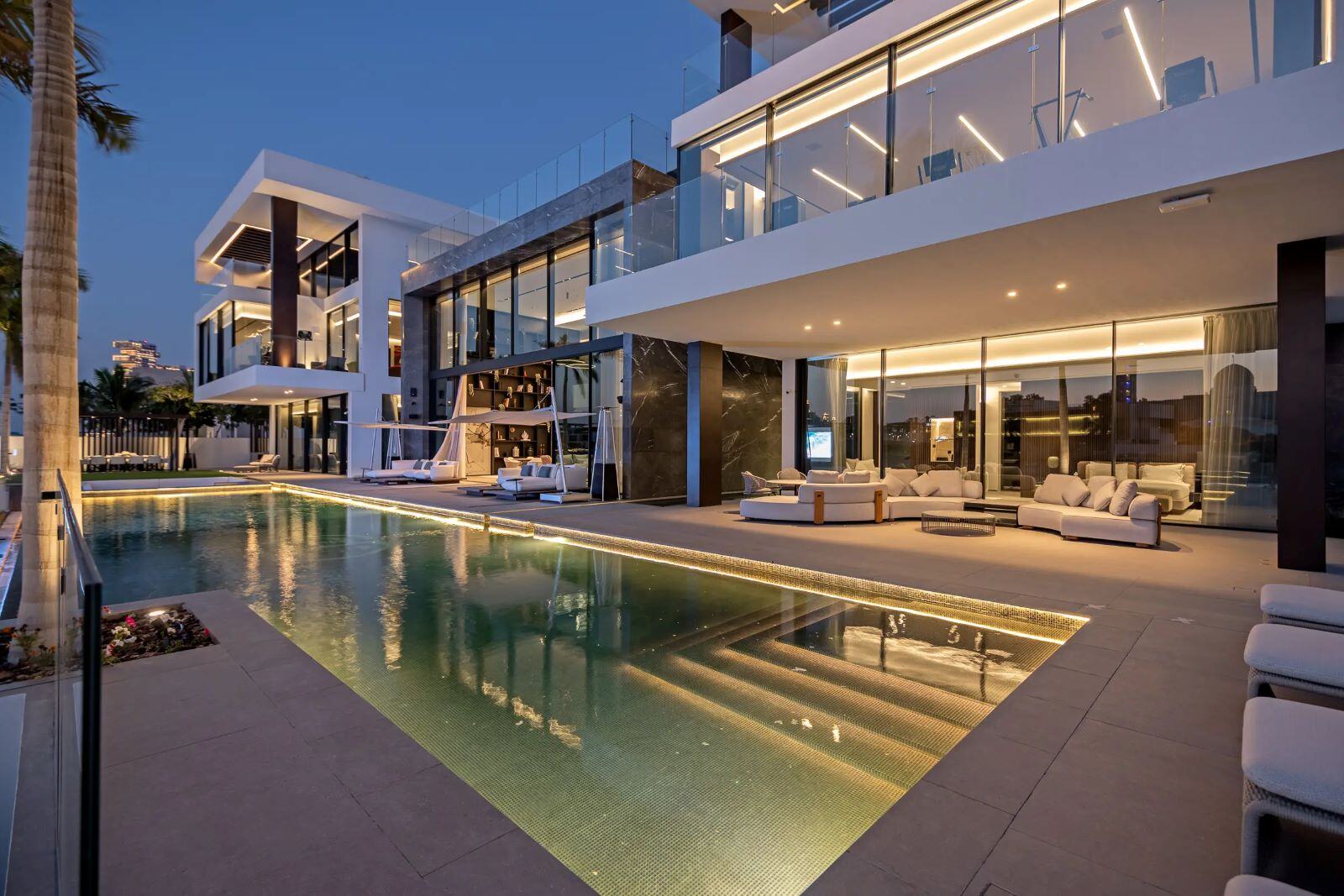 3. Bespoke Contemporary Signature Villa, Palm Jumeirah