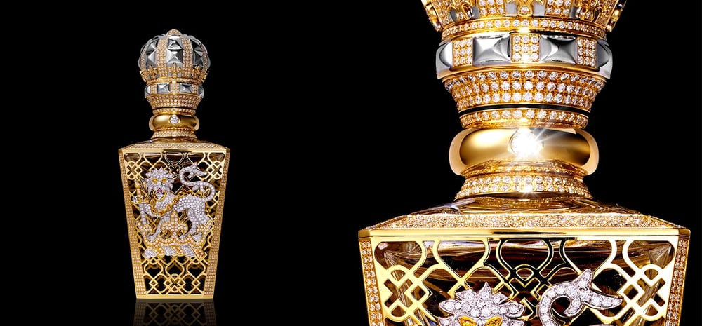 No- 1 Passant Guardant by Clive Christian-png-1