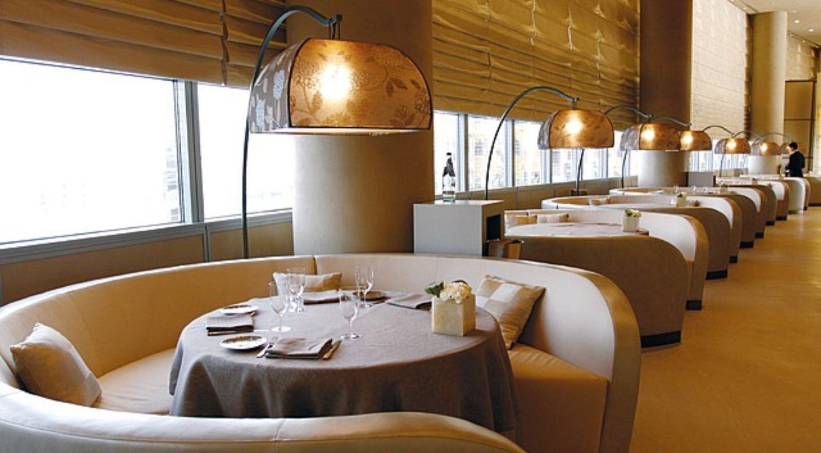 Dine at These Fabulous Restaurants in The Burj Khalifa