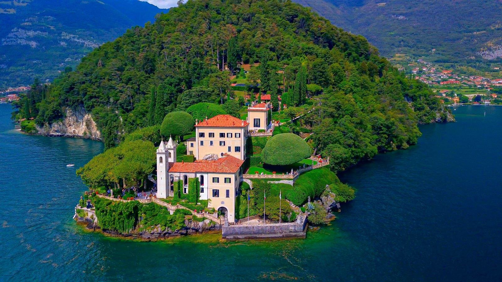 Architecture in Lake Como