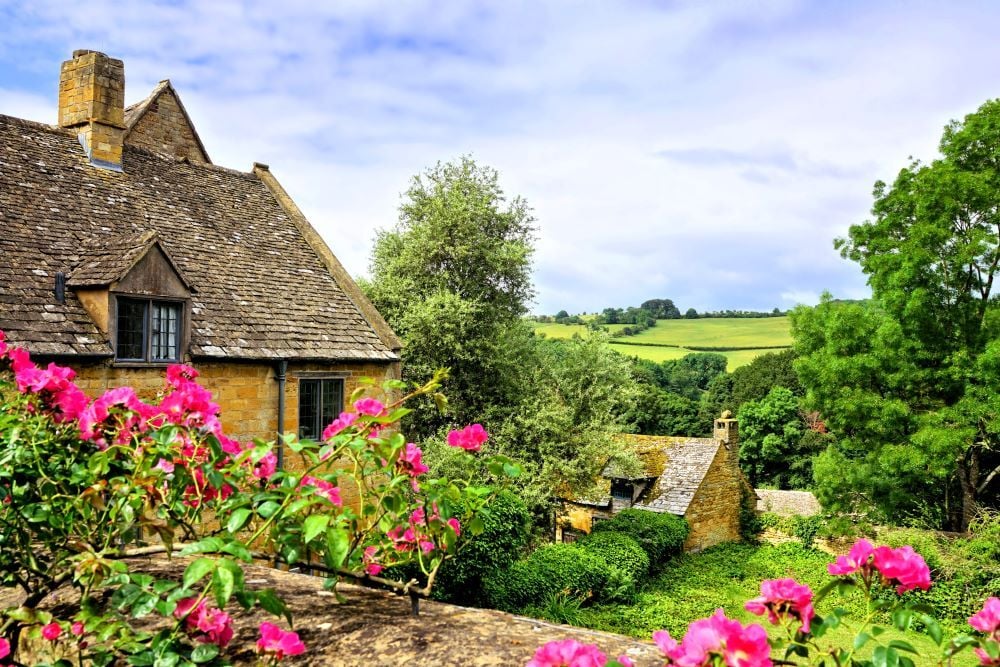 holiday cottages uk