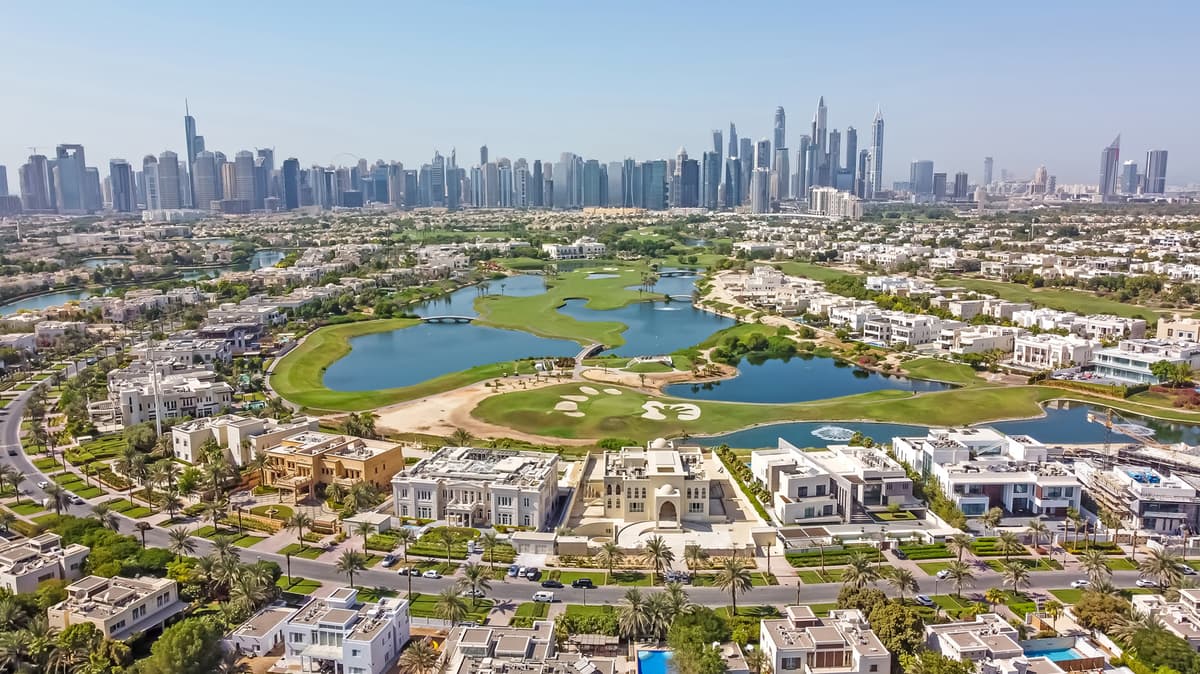 Emirates Hills.jpg best areas to live in dubai