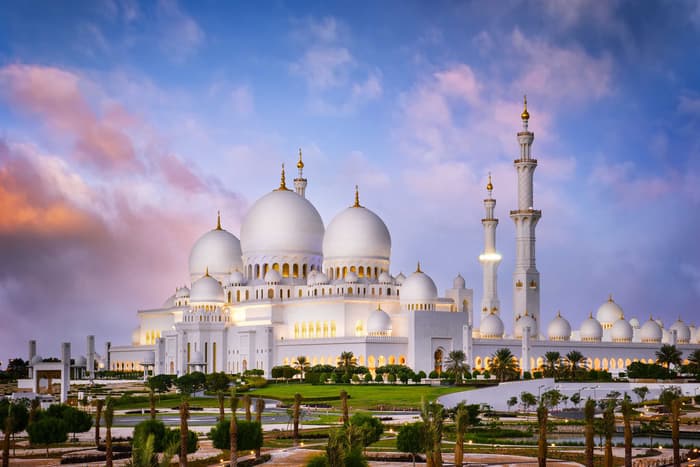 top 10 places to visit in abu dhabi.jpg top 10 places to visit in abu dhabi