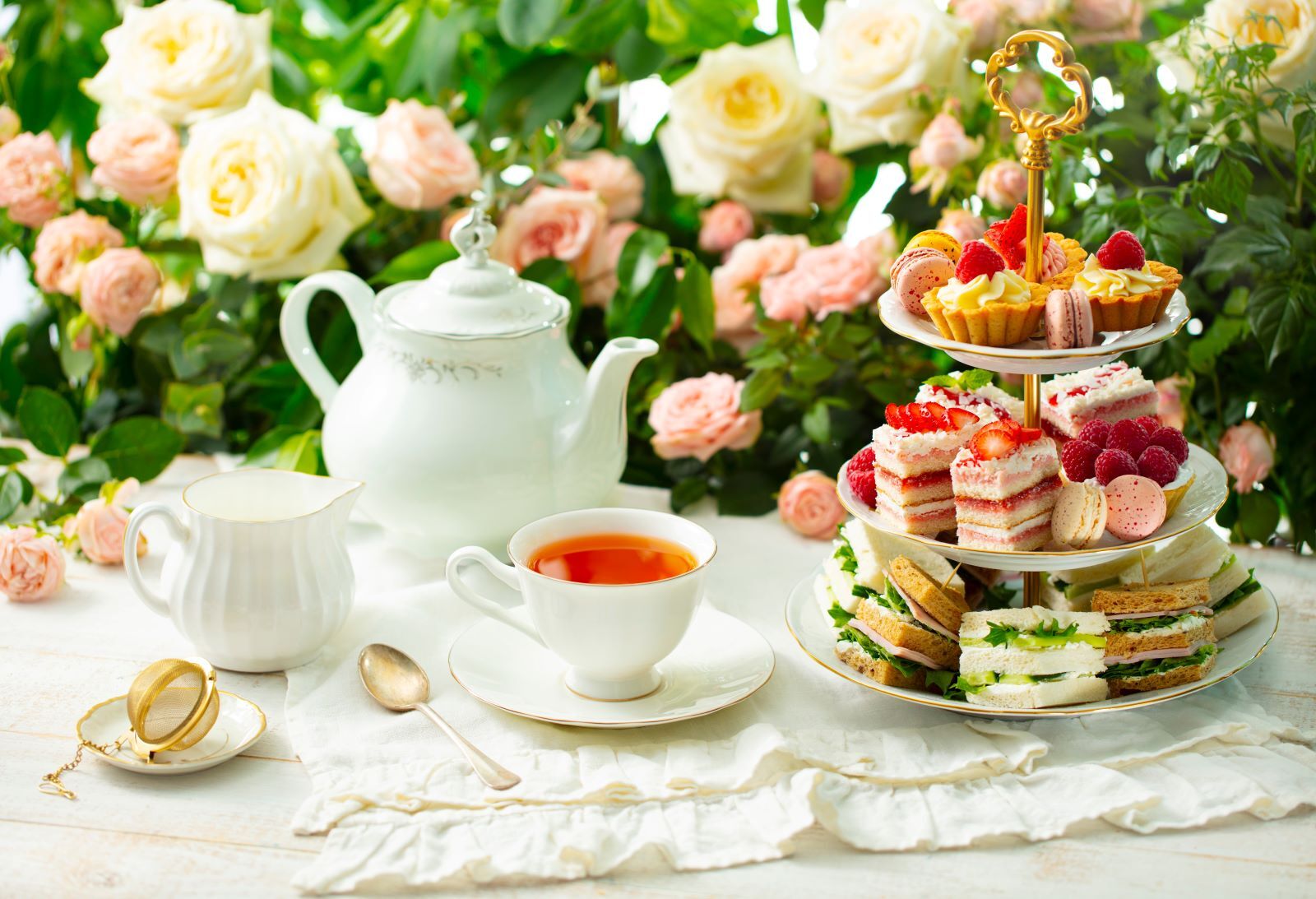 High Tea, Higher Standards: Four Seasons Dubai Afternoon Tea Experiences
