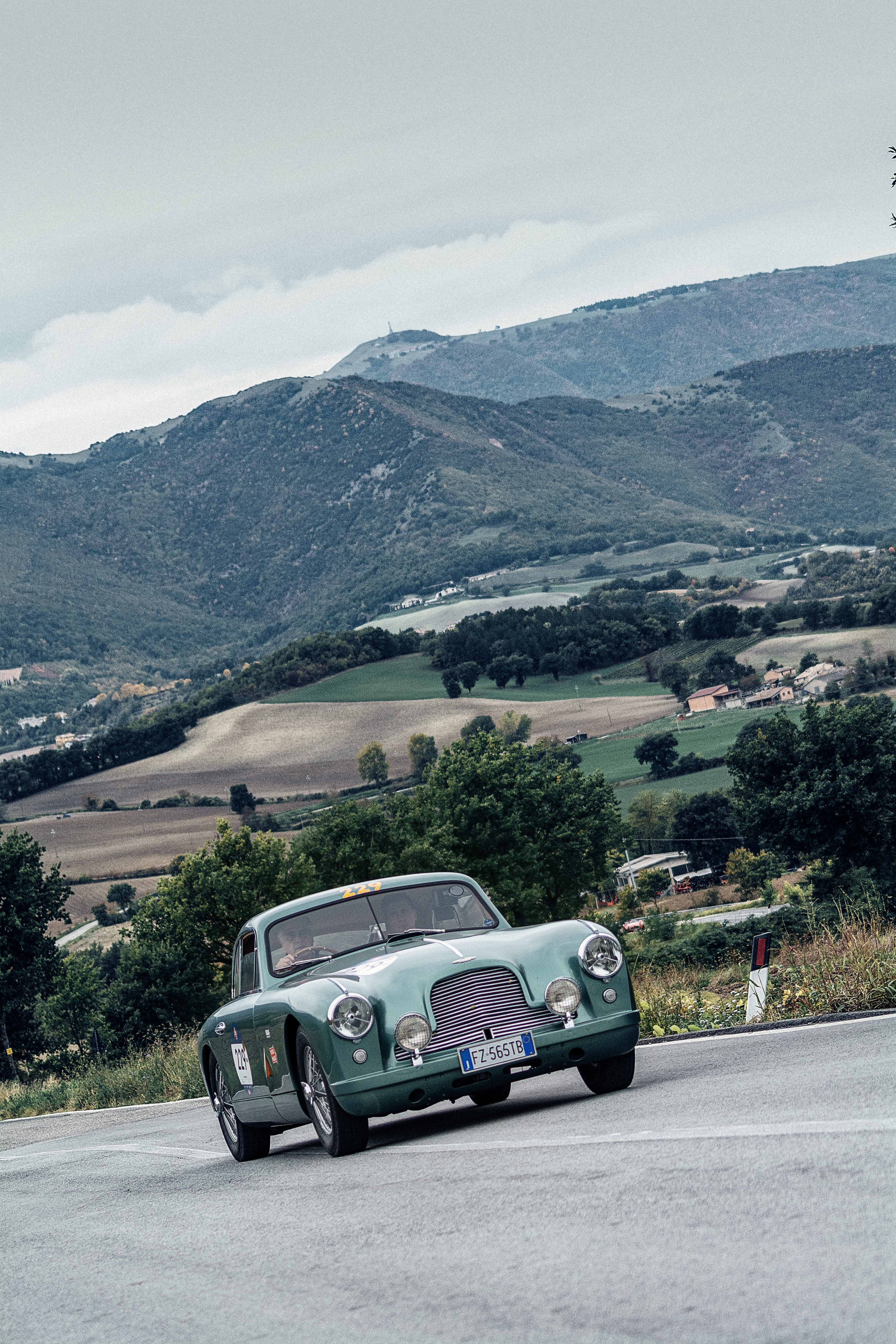 A Union of British Classics: Three Stunning Aston Martins at RM Sotheby’s Cliveden House Auction