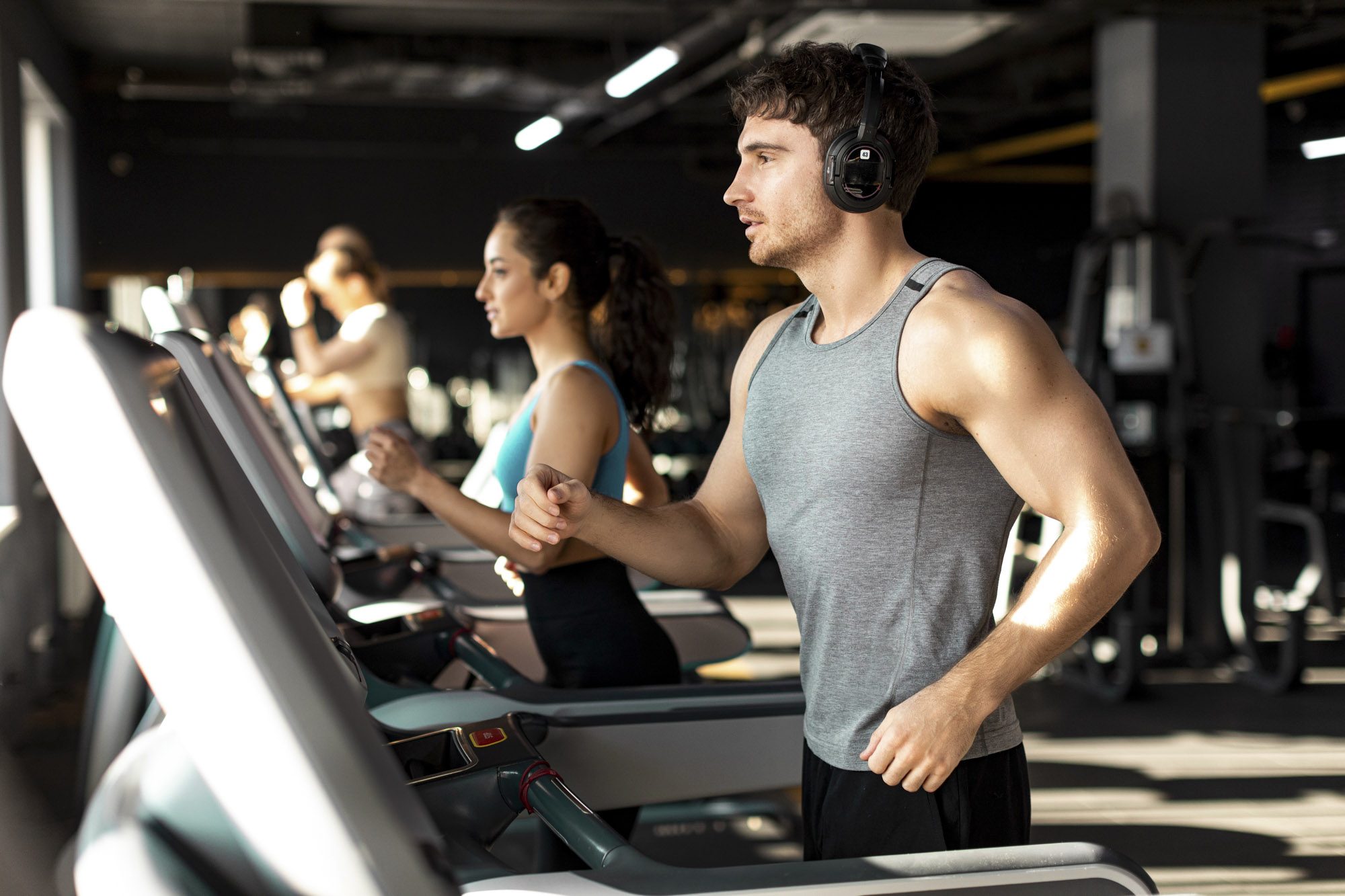 The Best Gyms in Umm Suqeim: Fitness Along the Coast