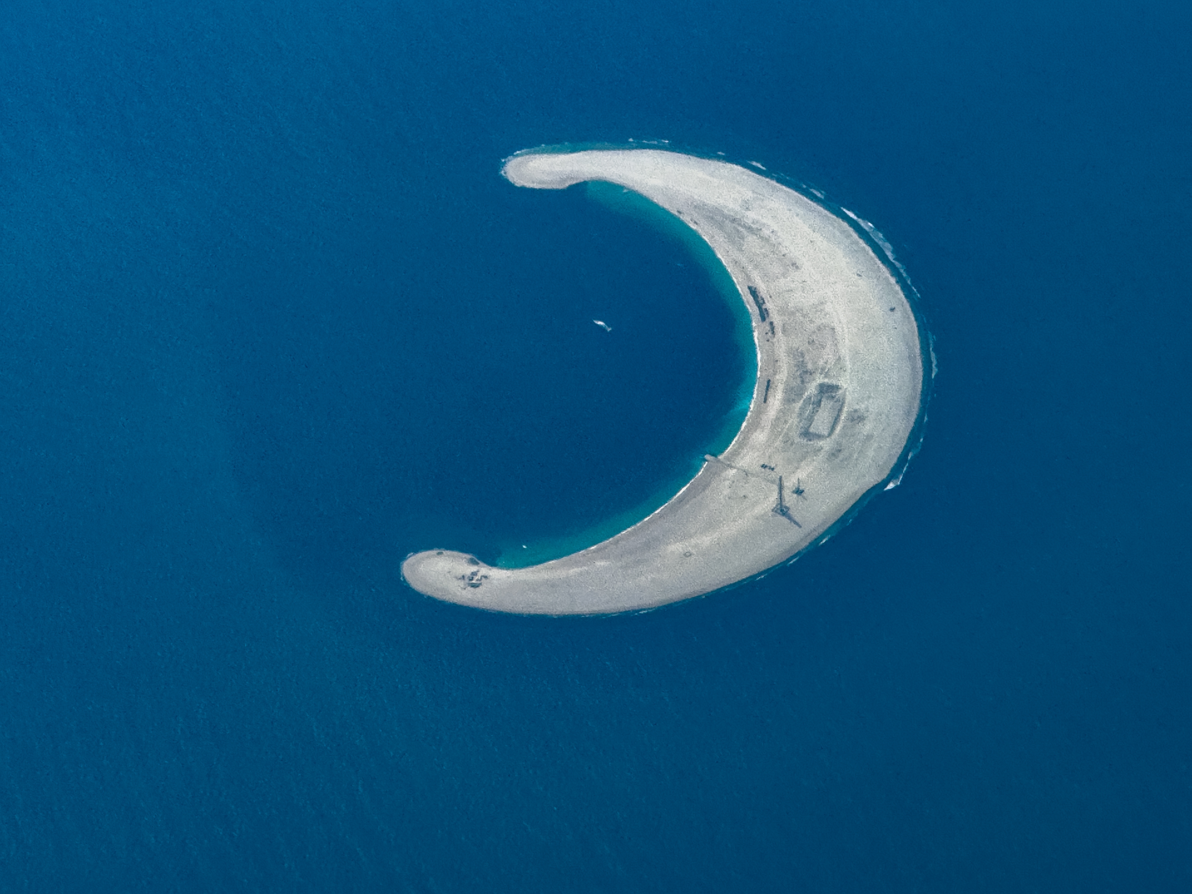 Moon Island in Dubai: How to Visit, Things to Do, and What to Expect