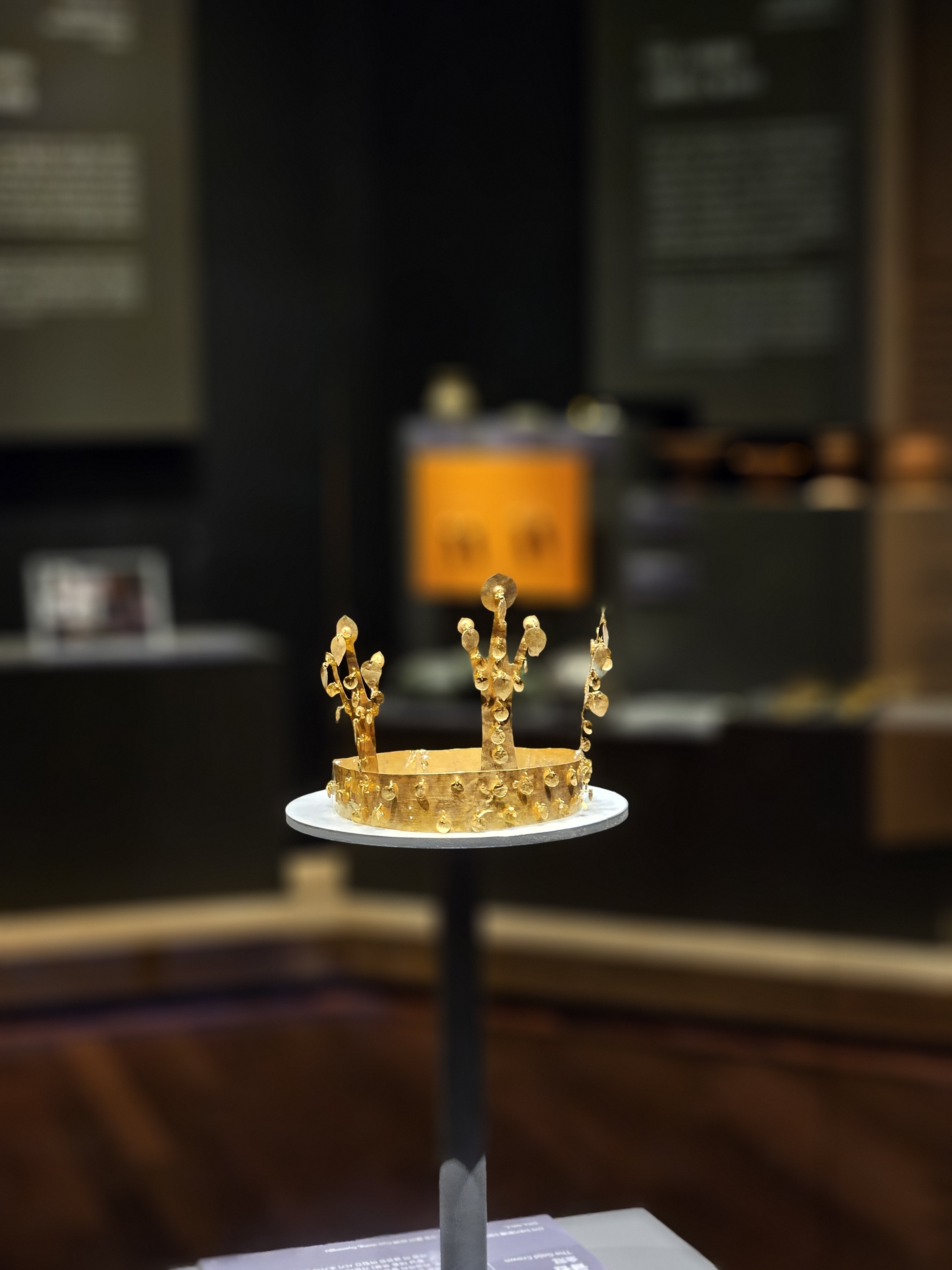 In Search of “Gold and Treasures: 3000 Years of Chinese Ornaments”