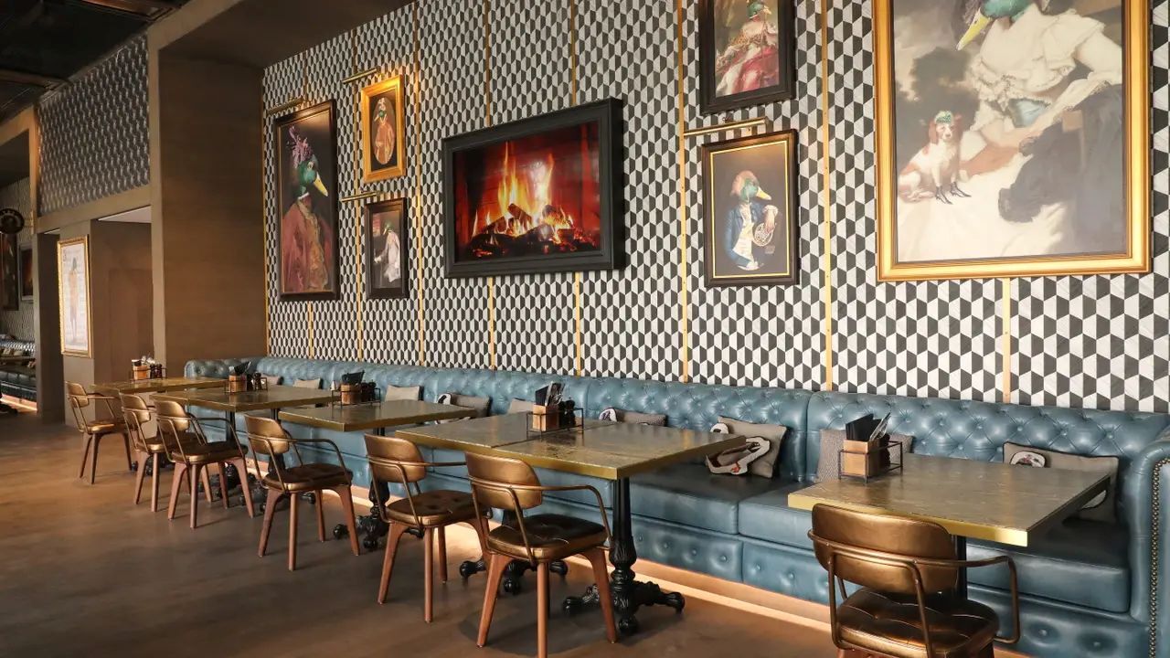 Greens & Gourmet: Where to Dine at Dubai Hills Golf Club