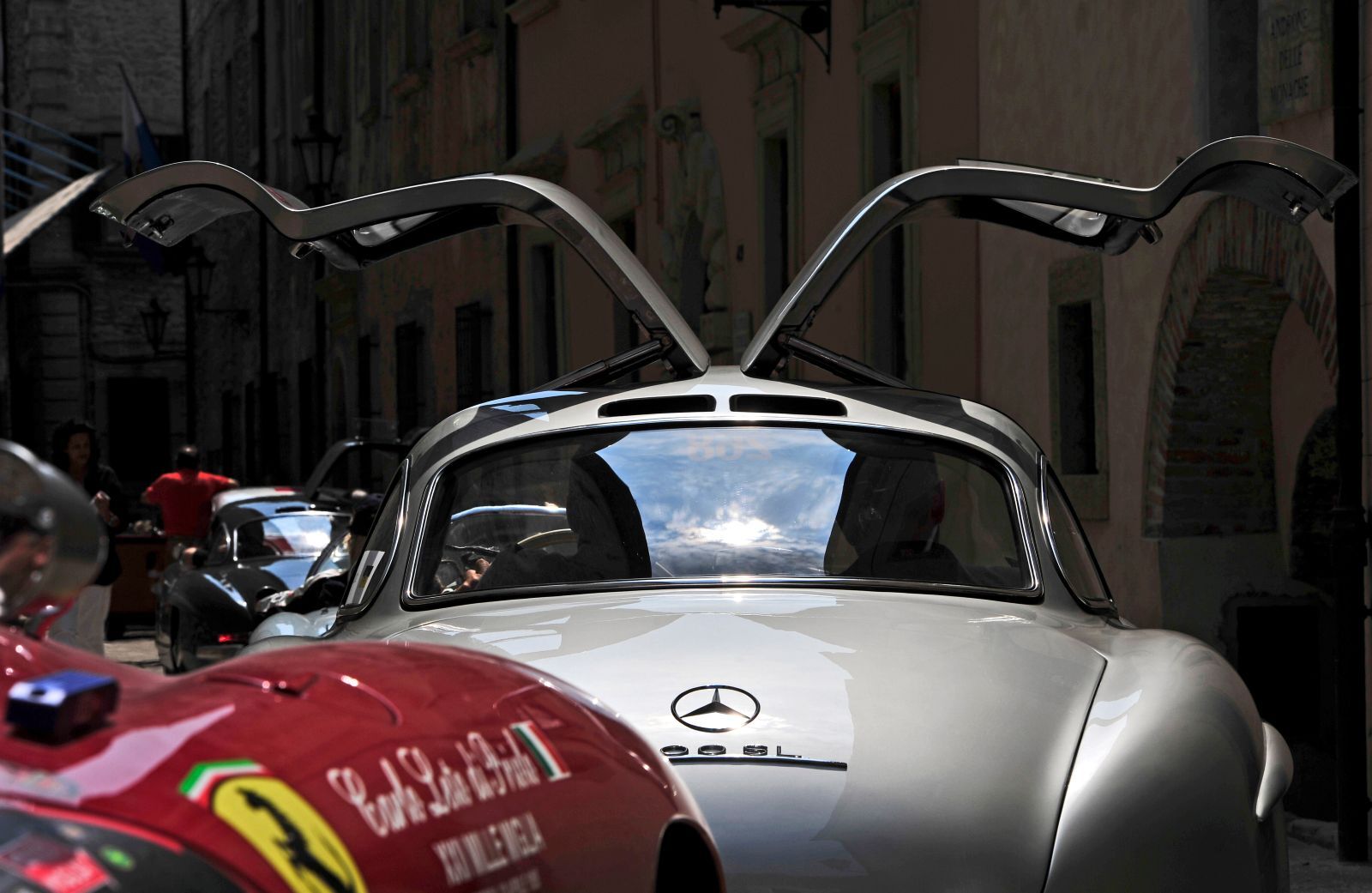 The Seven Fastest Classic Cars in the World